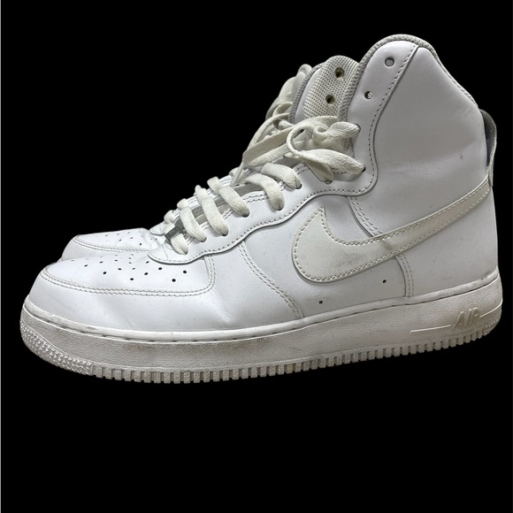 Sold - Picture 2 of 6